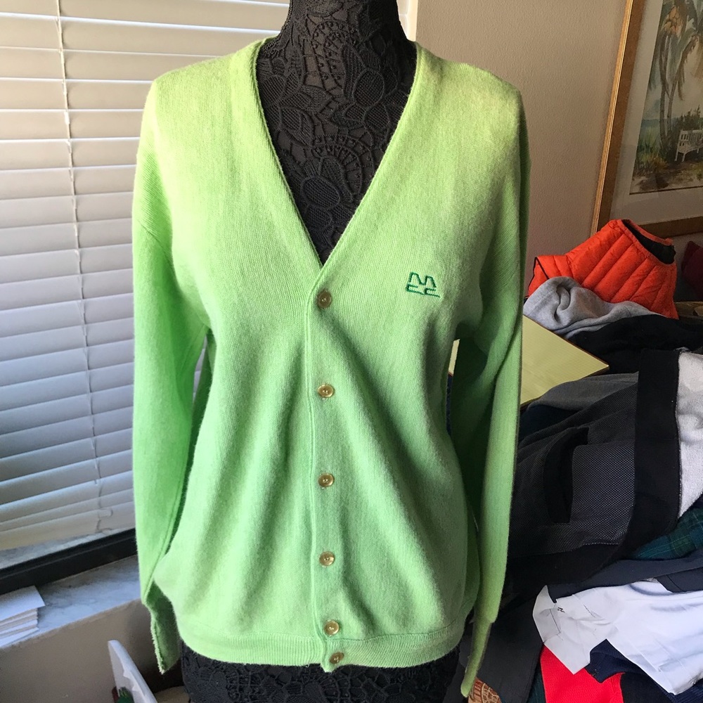 VINTAGE 80’S PICKERING BUTTON DOWN MINT GREEN GOLF CARDIGAN SWEATER. MENS LARGE.